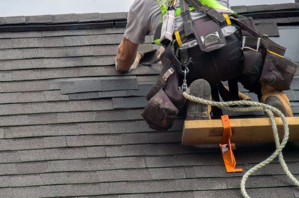 Asphalt Roofing Service in Cary